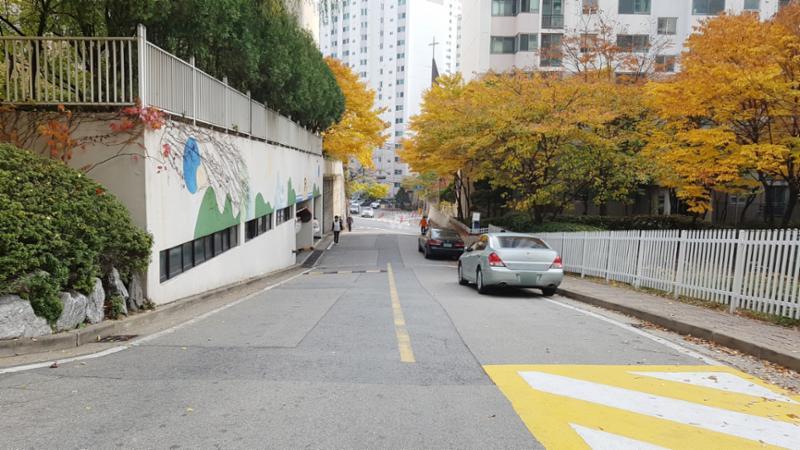 벽산1단지 아파트의 단지 내 도로 입니다