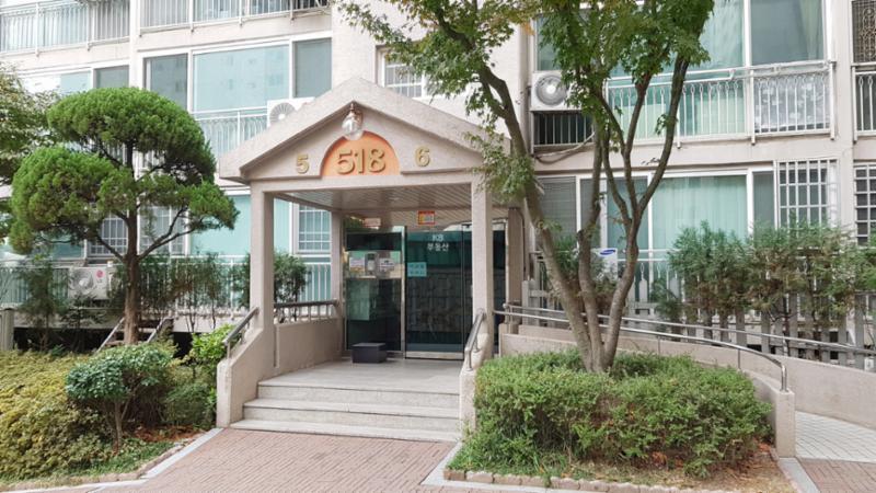 벽산5단지 공동현관이에요