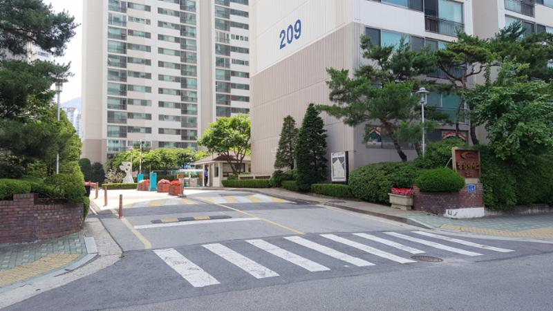 상계중앙하이츠2차 정문이에요