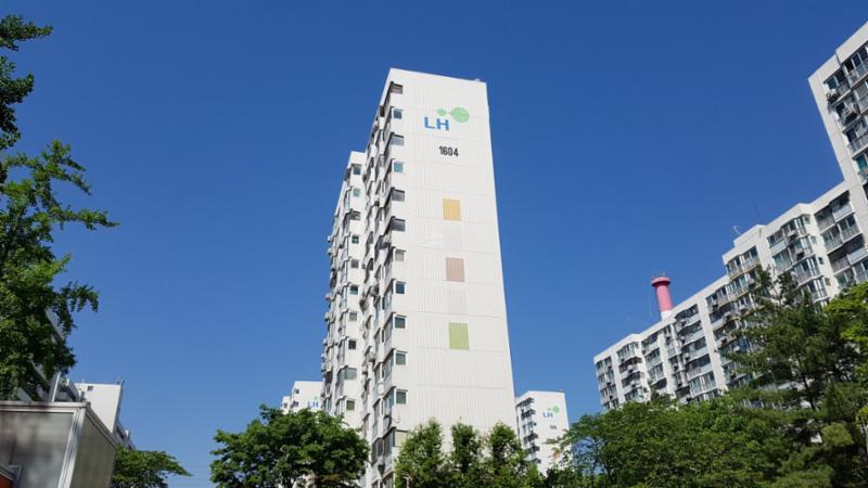 상계주공16단지의 깔끔하고 세련된 전경 사진이에요