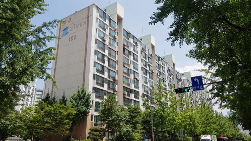 청구아파트 전경이에요