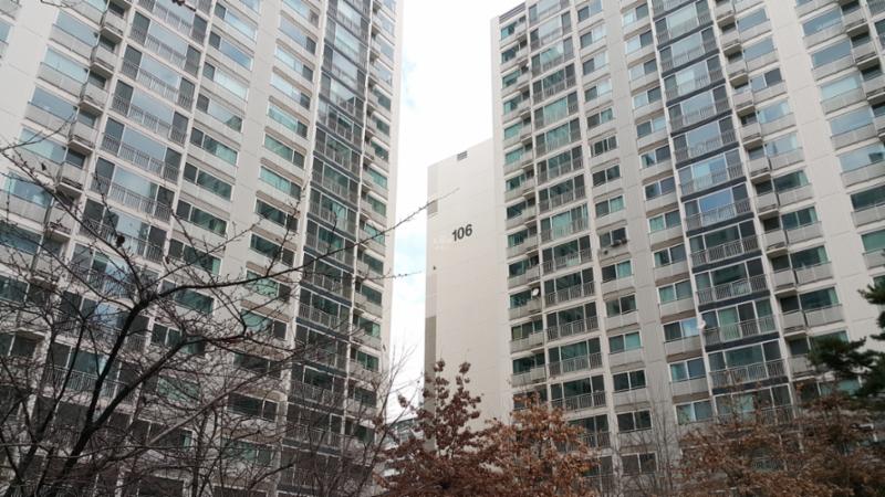 단지 주변으로 다양한 학군이 인접해 있으며, 생활 편의시설이 밀집되어 있어 편리한 주거생활을 누릴 수 있어요