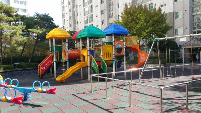 우림루미아트 놀이터에요