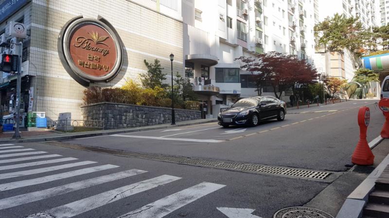 봉천동 벽산블루밍1차 단지정문입니다