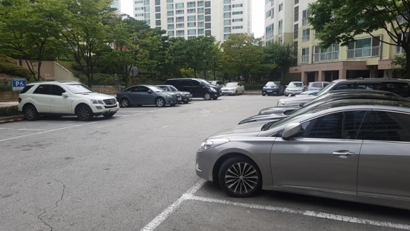 상암월드컵파크3단지 단지 내 지상주차장이에요