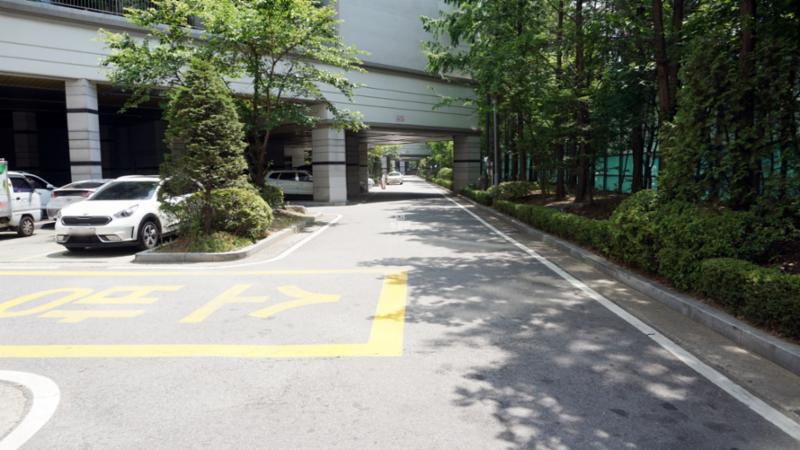 분당두산위브 단지 내부 도로에요