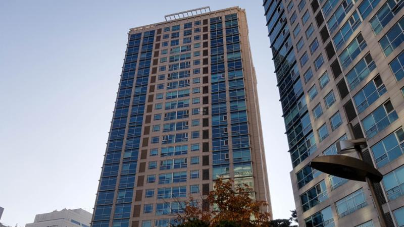 심플한 외관 디자인으로 품격있고 고급스러움이 느껴지는 모습 입니다
