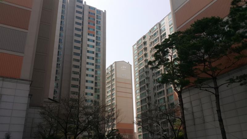 동간 거리가 넓어 쾌적한 단지 내 전경이에요