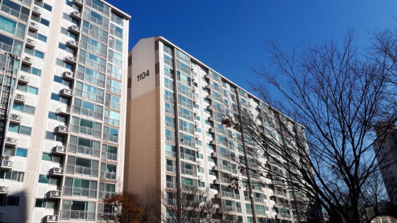 진안골마을주공11단지의 단지 전경 모습이에요