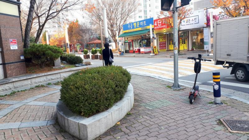 느치미마을주공4단지의 단지 내 조형물이에요