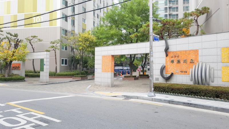 오류푸르지오의 정문 입니다