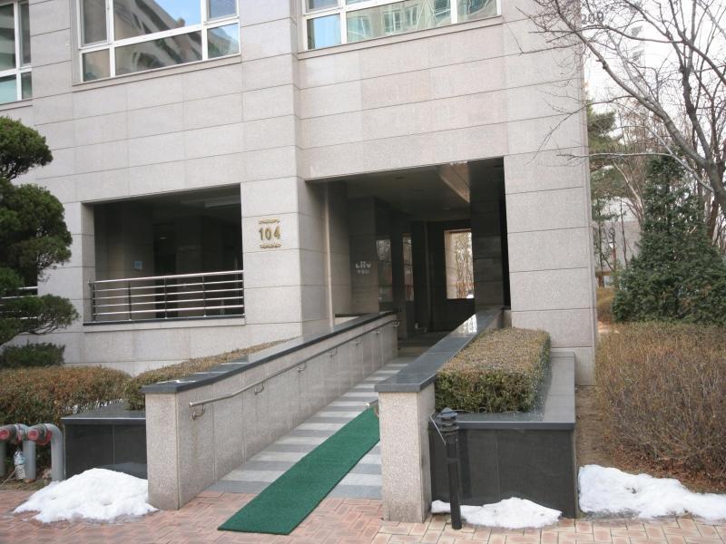 동입구