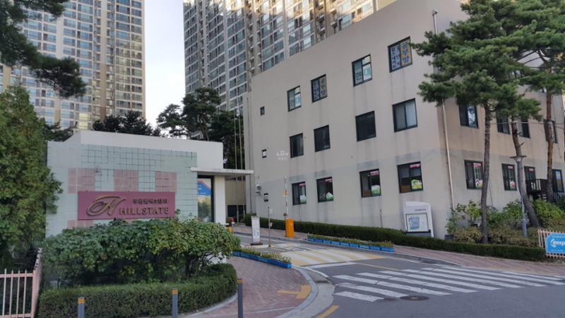 부천범박힐스테이트3단지 정문이에요