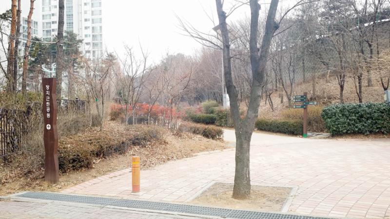 단지 인근에 위치한 장수근린공원 입니다