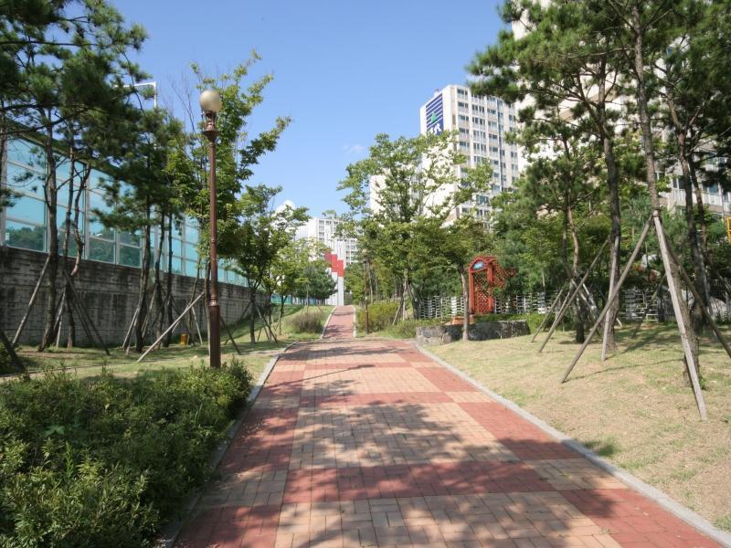 단지옆보행통로