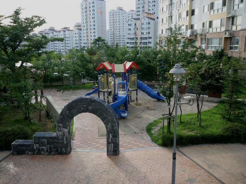 놀이터전경