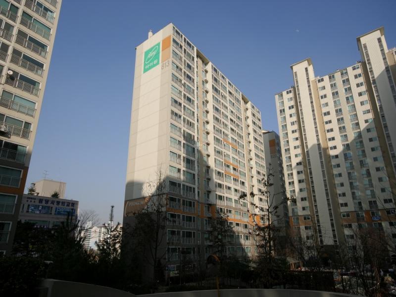 813동