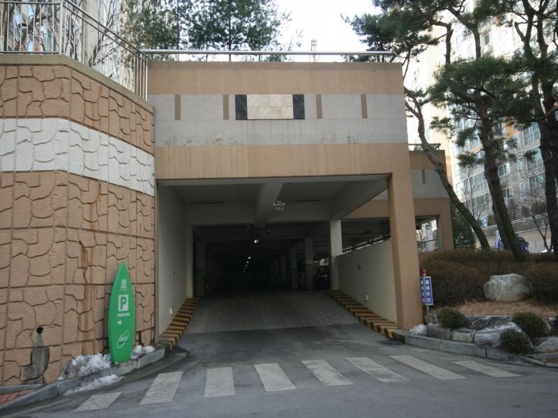 지하주차장입구