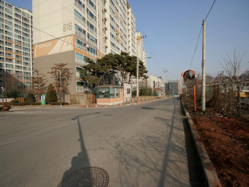 후문앞도로