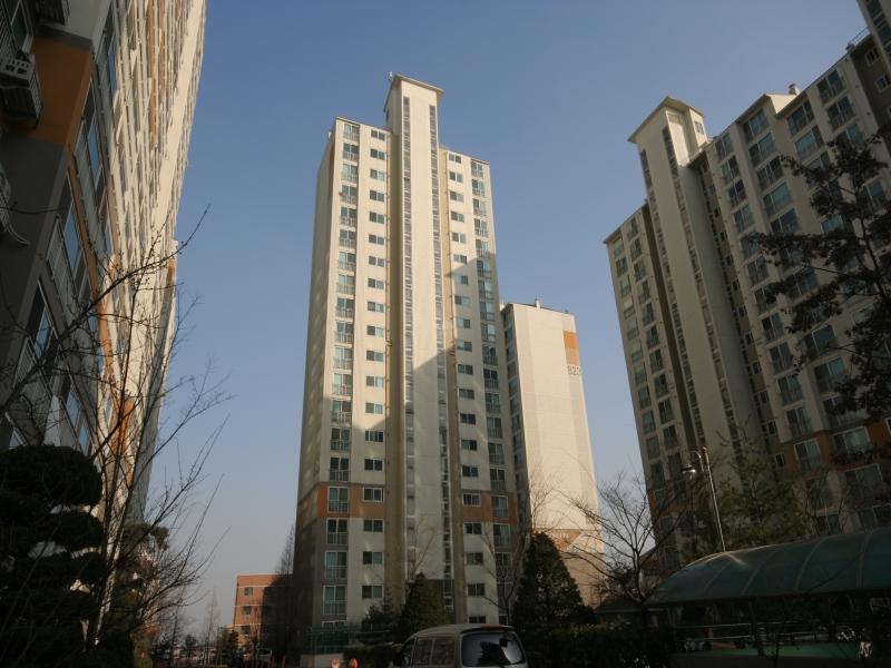 819동
