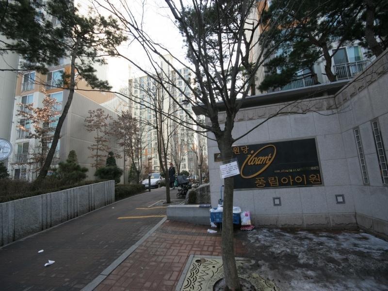 부출입구