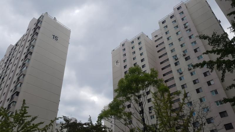 우성1차아파트 단지전경 모습입니다