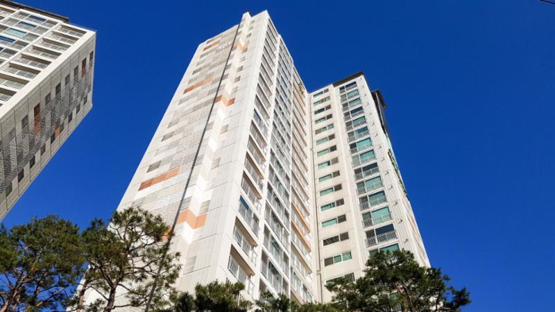 방배래미안아트힐의 단지전경이에요