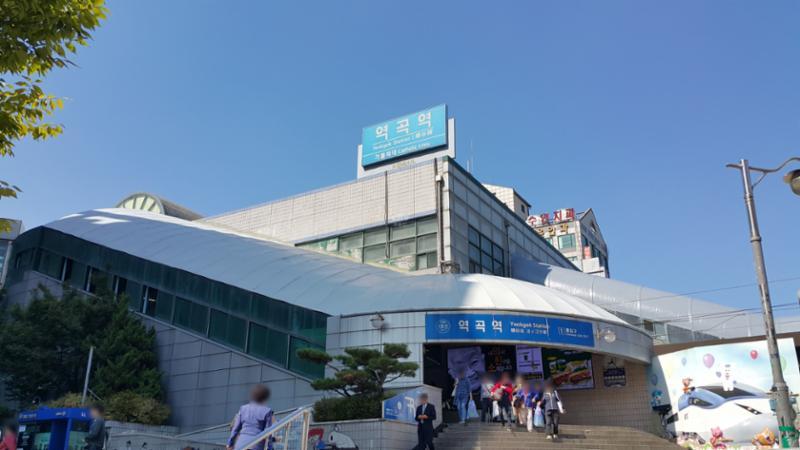 지하철1호선 역곡역 입니다