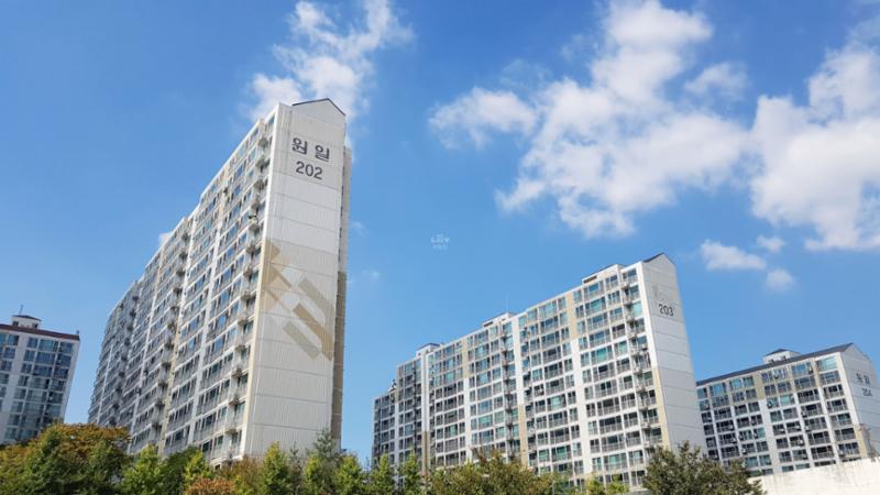 원일가대라곡아파트 단지전경입니다