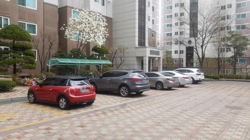 길음뉴타운4단지e편한세상 단지 주차장이에요
