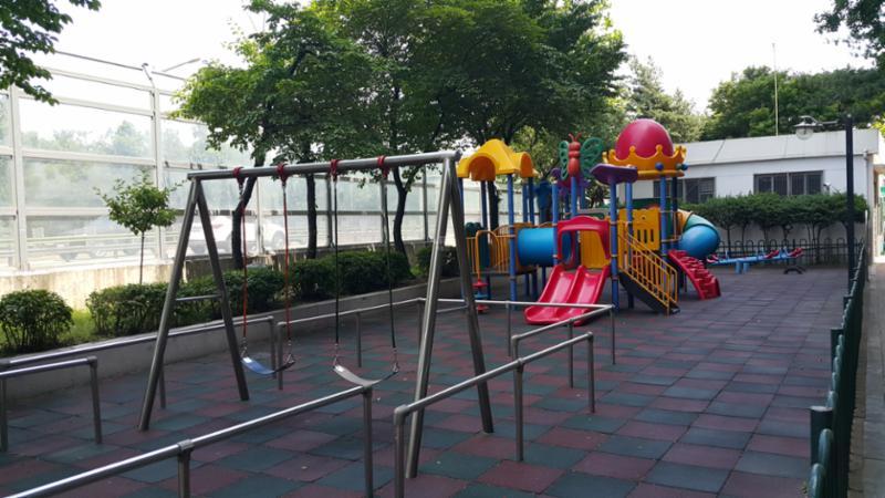 멀리 가지 않고도 아이들이 즐겁게 놀고 쉴 수 있는 공간이에요