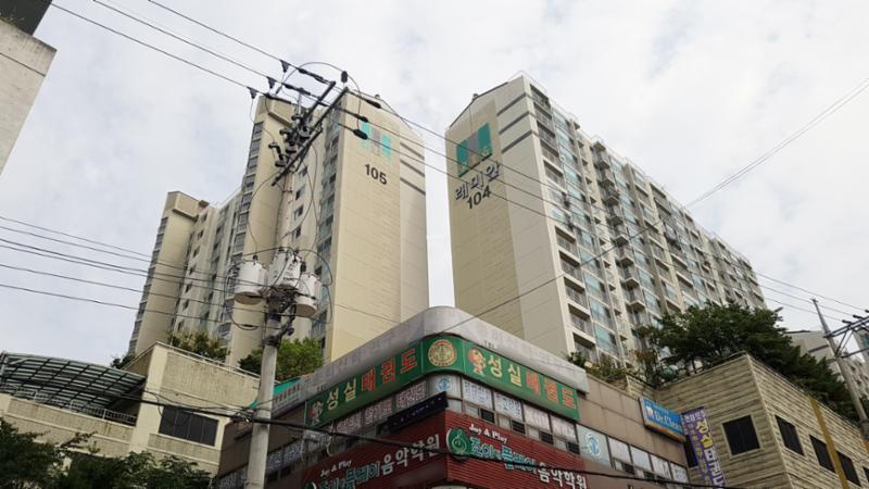 총 528세대, 12개 동으로 구성된 단지에요