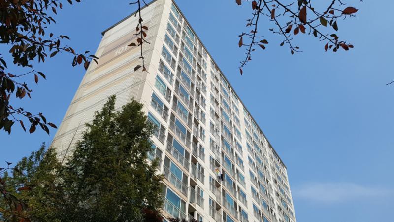 프라이버시 보호에 좋은 판상형 구조로 동 간 간격이 넓어 쾌적한 주거환경을 제공해요
