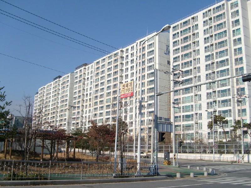 S7303529