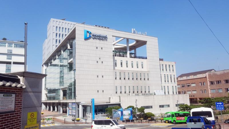 단지 주변에 위치한 한성대학교입니다