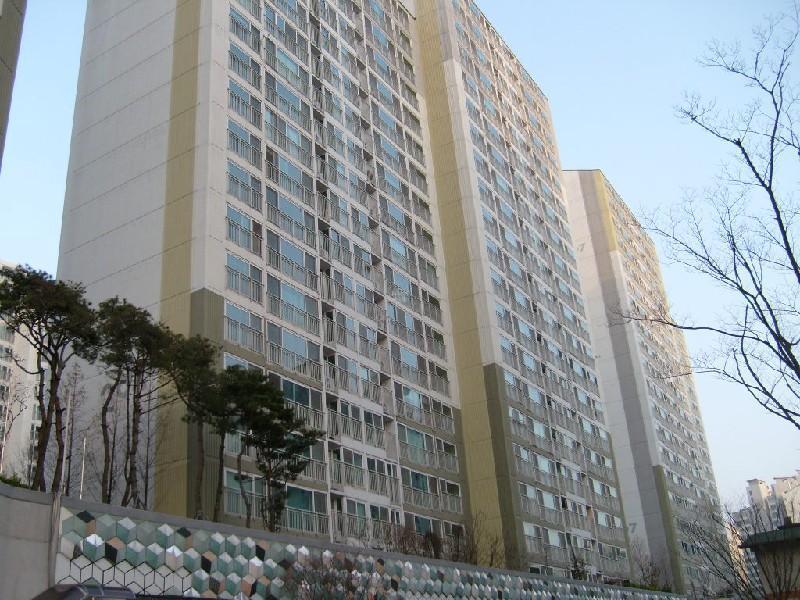 S7304447