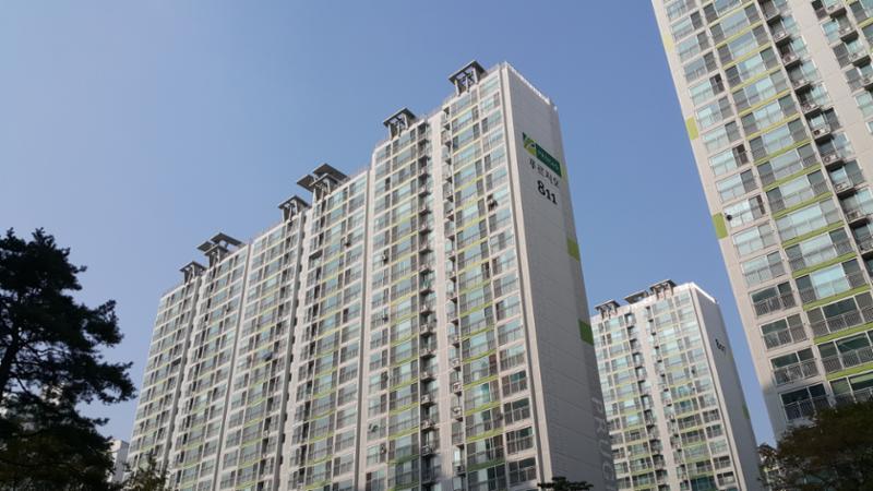 안산푸르지오3차는 총 1,348세대, 14개 동으로 구성된 단지에요