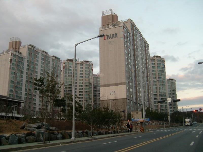 S7303929