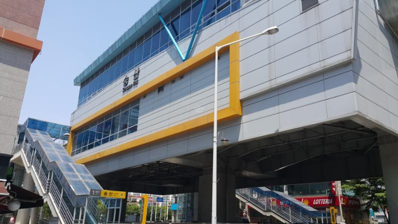 의정부경전철 송산역이 단지 인근 거리에 있어 대중교통 이용이 편리하며, 출퇴근이 편리한 교통환경을 갖추었습니다