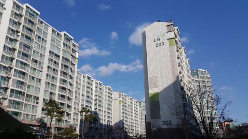 오정생활휴먼시아2단지는 총9개동, 501가구로 이루어져 있으며 지역난방(열병합)을 사용하고 있어요