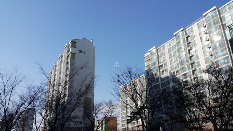 내부에서 바라본 단지전경이에요