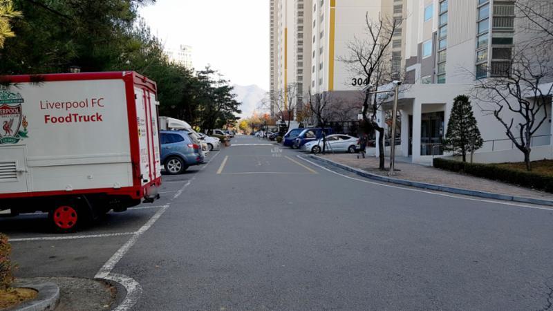 애코타운3단지 내 도로입니다