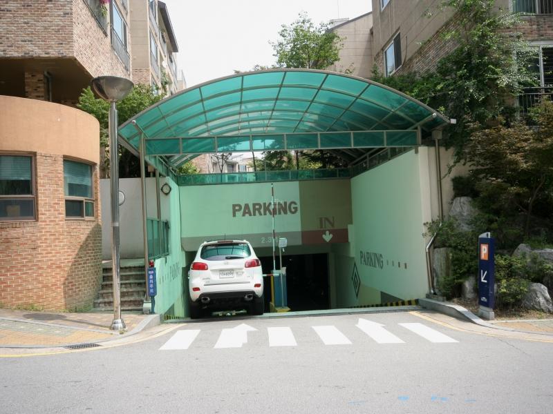 지하주차장입구