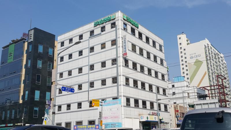 단지 주변에 위치한 의료시설인 프라임병원 입니다