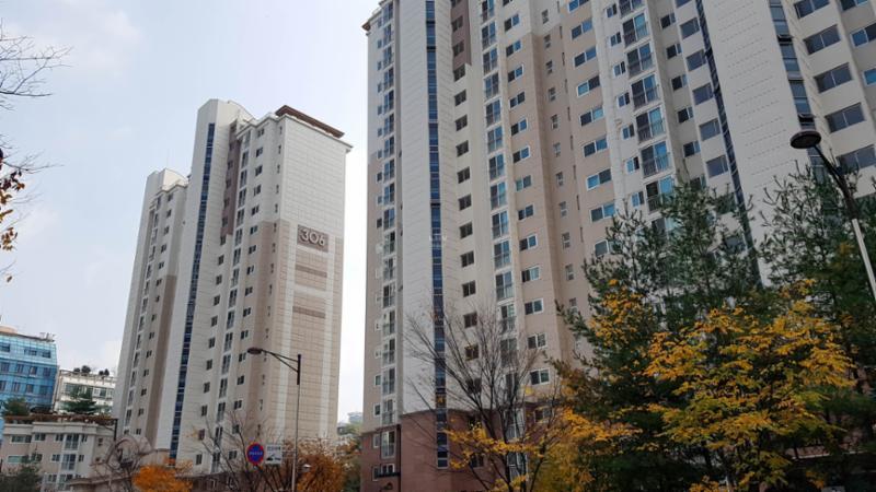 독특하고 개성 있는 동탄시범다은마을롯데대동다숲캐슬 외형이에요