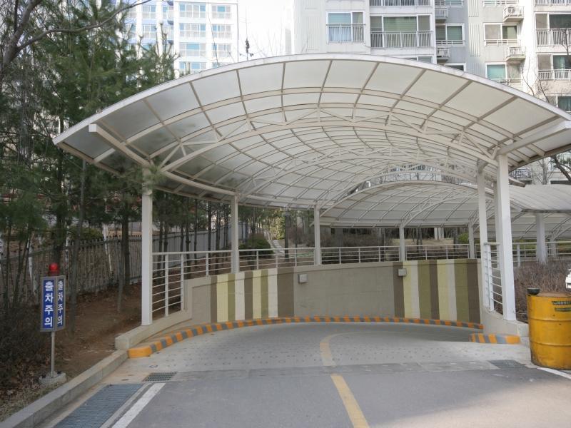 지하주차장입구