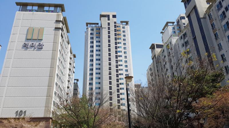 래미안삼성2차 단지전경 모습이에요