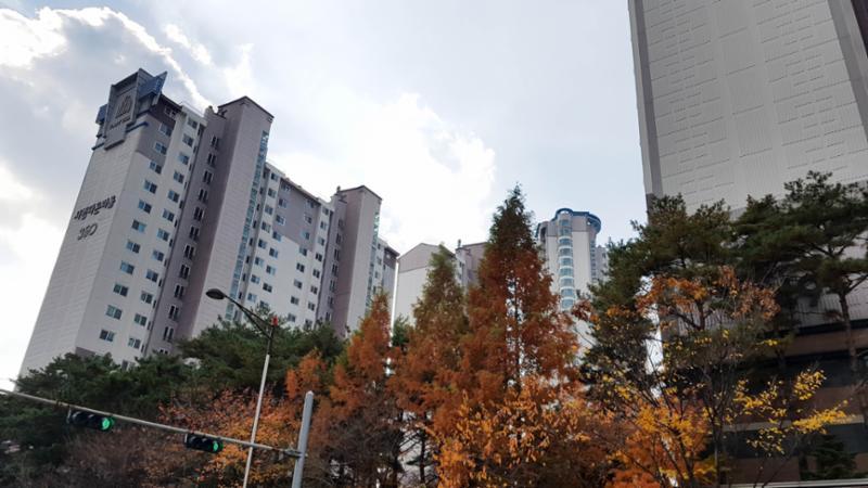 동탄시범다은마을우남퍼스트빌  아파트의 깔끔하고 세련된 전경 사진이에요