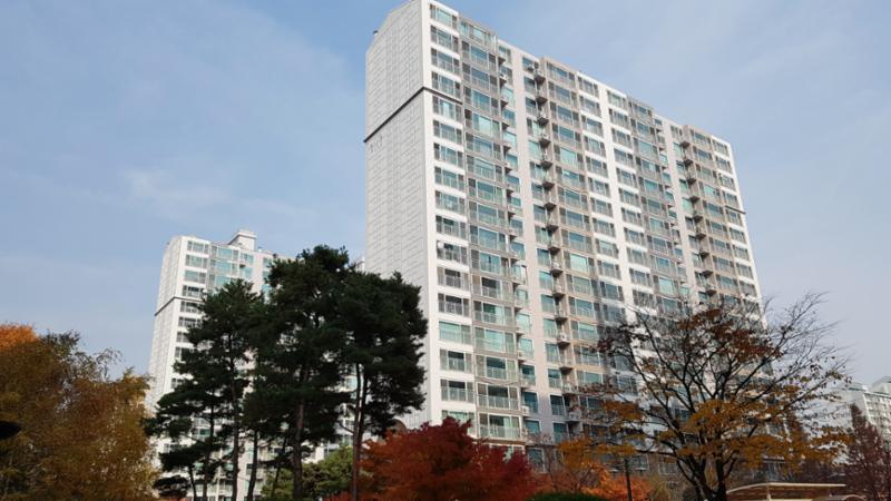 단지 주변으로 용인서울고속도로의 진입이 용이해 서울 도심지로의 출퇴근이 편리한 단지에요
