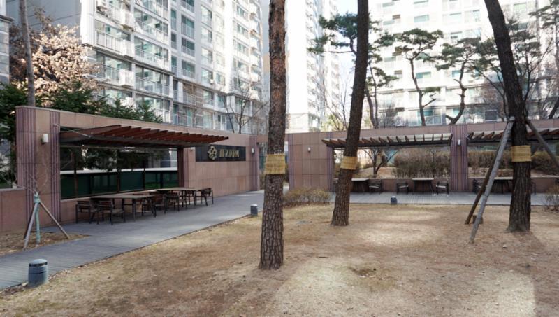 단지 내에 마련되어 있는 쉼터에요